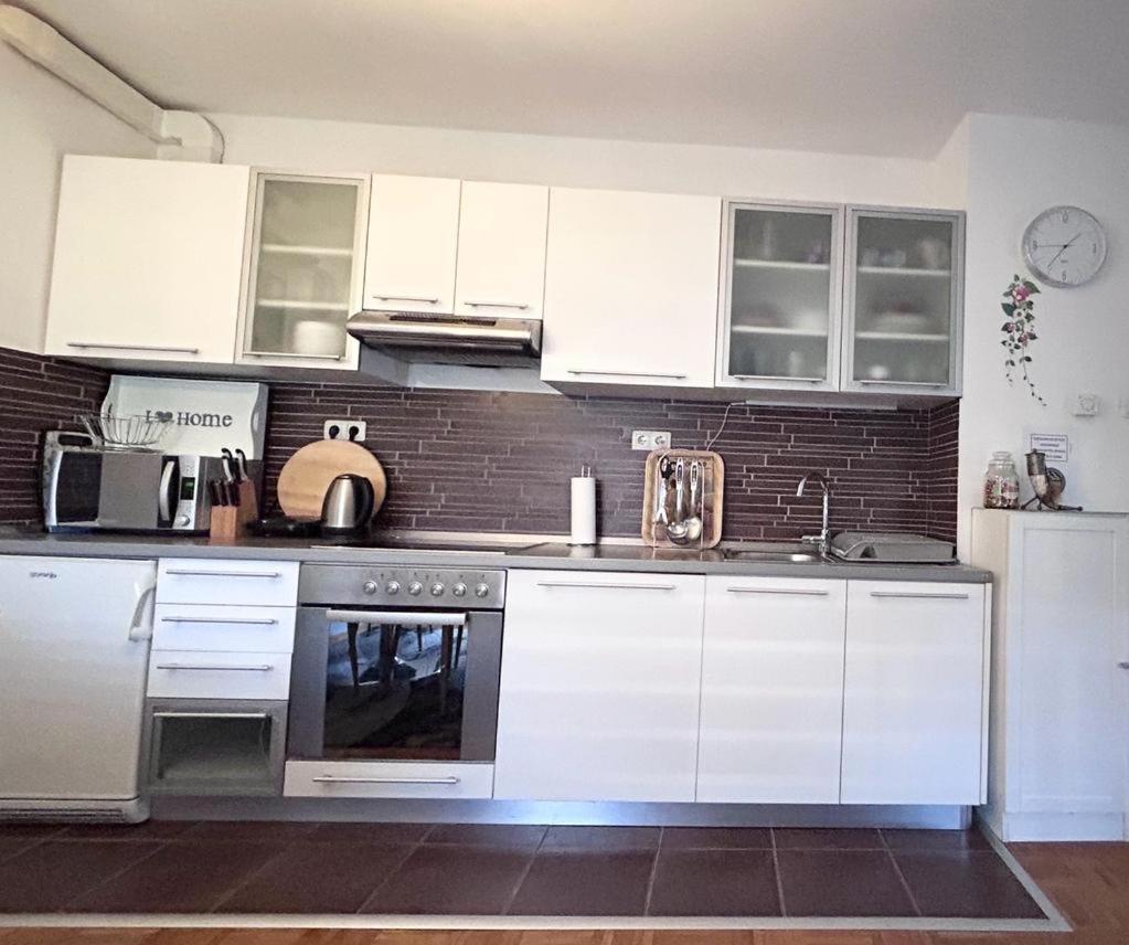 Apartment Sweet Dreams-Close To Zoo,Dinamo Stadium And The City Center زغرب المظهر الخارجي الصورة